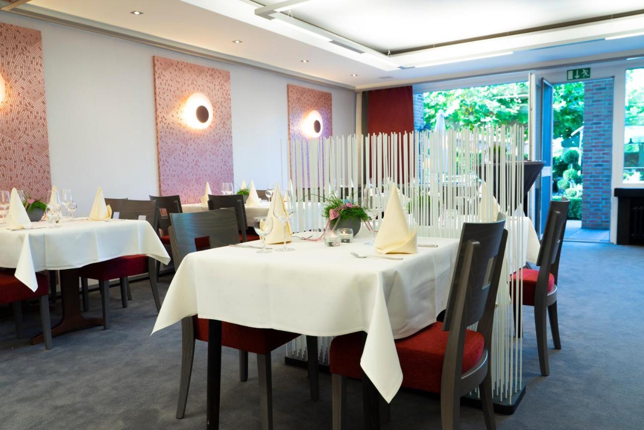 Hotel Restaurant Esser Wegberg Esterno foto